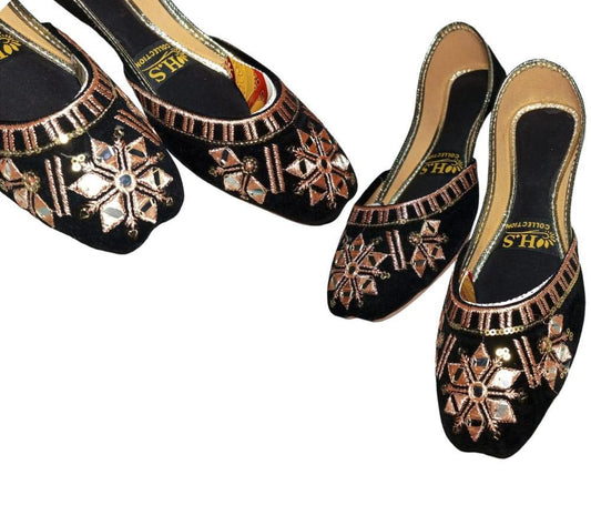 Black Velvet Embroidered Traditional Khussa
